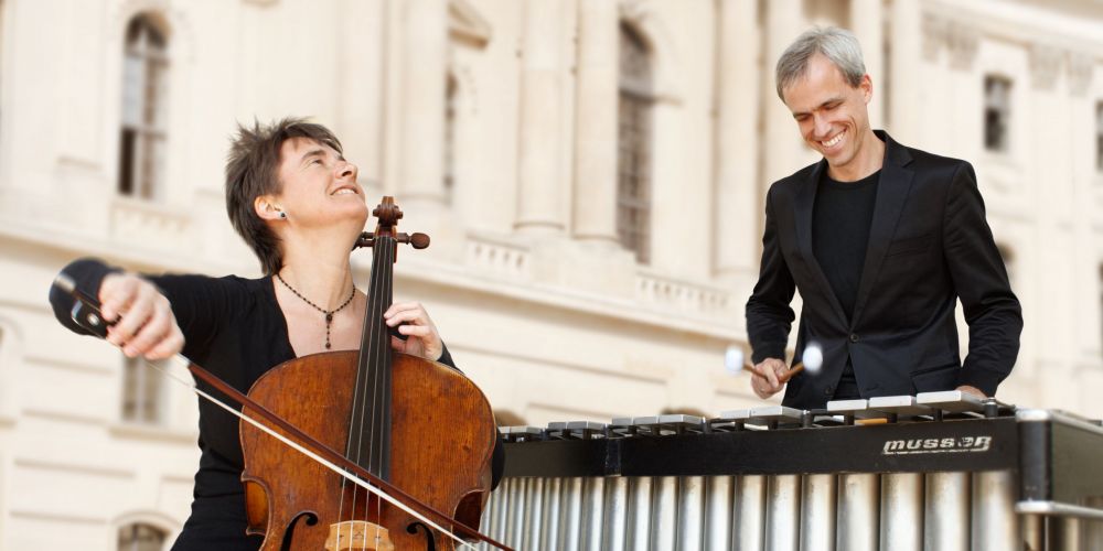 Cellistin und Vibraphonist